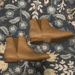 Nisolo Eva Everyday Chelsea Boot